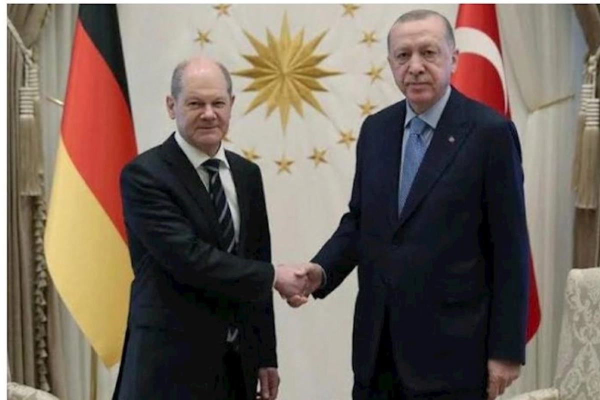 Almaniya kansleri də Ərdoğanı təbrik etdi