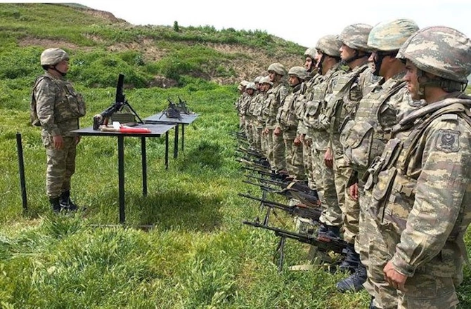 Hərbi vəzifəlilərin təlim toplanışı başa çatdı — VİDEO/FOTO
