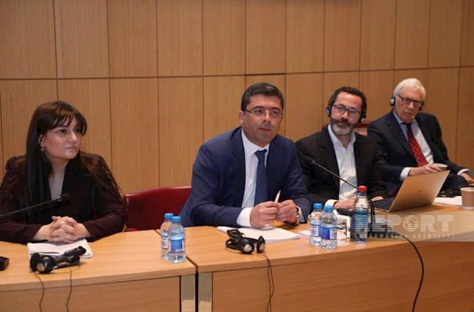 Mətbuat xidmətlərinin rəhbərləri üçün master-klass təşkil olunub — FOTOLAR Mətbuat xidmətlərinin rəhbərləri üçün master-klass təşkil olunub — FOTOLAR