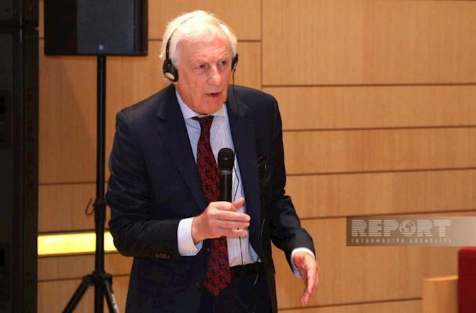 Mətbuat xidmətlərinin rəhbərləri üçün master-klass təşkil olunub — FOTOLAR Mətbuat xidmətlərinin rəhbərləri üçün master-klass təşkil olunub — FOTOLAR