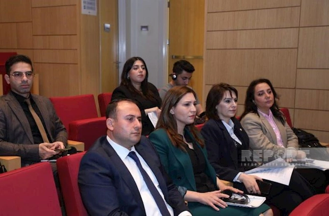 Mətbuat xidmətlərinin rəhbərləri üçün master-klass təşkil olunub — FOTOLAR Mətbuat xidmətlərinin rəhbərləri üçün master-klass təşkil olunub — FOTOLAR