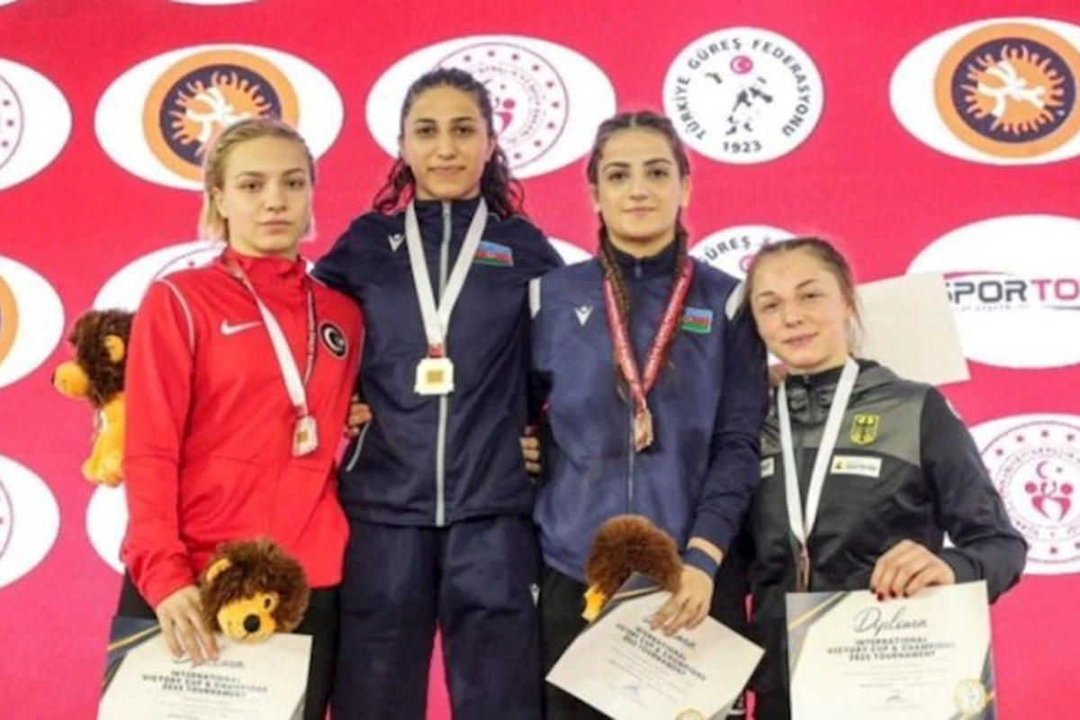 Azərbaycan güləşçiləri Çempionlar turnirini 10 medalla başa vurublar
