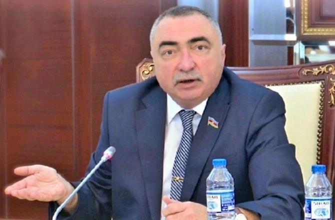 Deputat: “Yaxında Qubad İbadoğlunun FETÖ ilə hansı əlaqəsinin olduğu məlum olacaq” Deputat: “Yaxında Qubad İbadoğlunun FETÖ ilə hansı əlaqəsinin olduğu məlum olacaq”