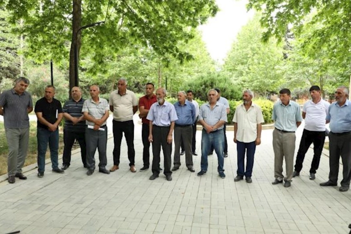Səyyar qəbul otağı Şabran sahibkarları ilə yanaşı, sakinlərin də ixtiyarında oldu