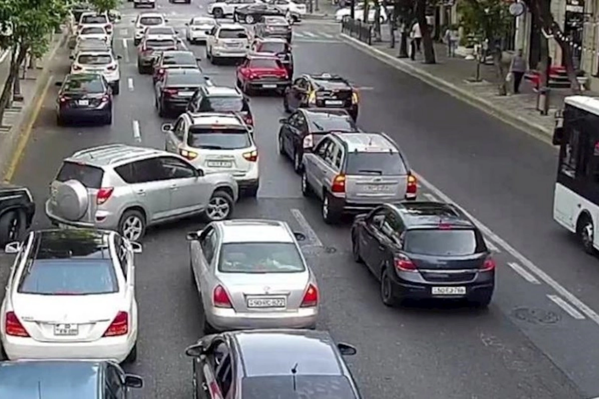 Hazırda bu yollarda tıxac var — SİYAHI