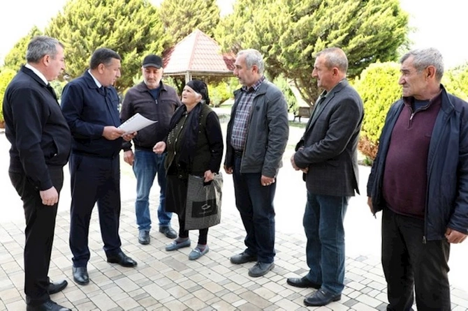 Goranboy sakinlərinin qaz təchizatı ilə bağlı müraciətləri Açıq mikrofonda — FOTOLAR Goranboy sakinlərinin qaz təchizatı ilə bağlı müraciətləri Açıq mikrofonda — FOTOLAR