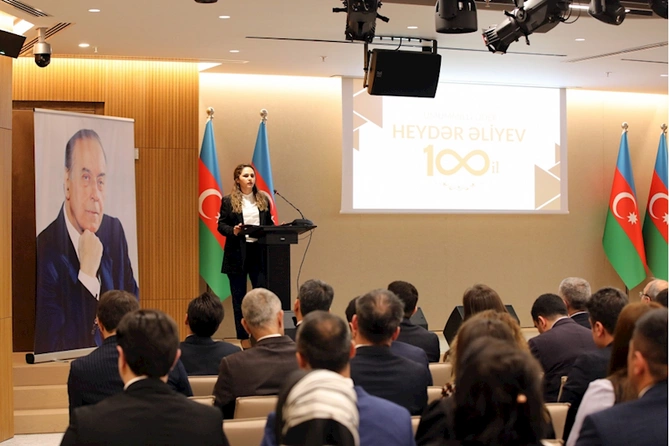 Azərbaycanın müasir tarixi Ulu Öndər Heydər Əliyevin adı ilə bağlıdır — FOTOLAR