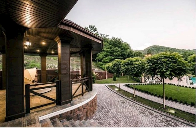 Qəbələdə 12 milyonluq villa kimindir? — FOTOLAR Qəbələdə 12 milyonluq villa kimindir? — FOTOLAR