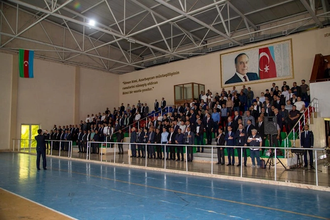 Salyanda Heydər Əliyevin 100 illik yubileyinə həsr edilmiş çempionat keçirilib — FOTOLAR (VİDEO) Salyanda Heydər Əliyevin 100 illik yubileyinə həsr edilmiş çempionat keçirilib — FOTOLAR (VİDEO)
