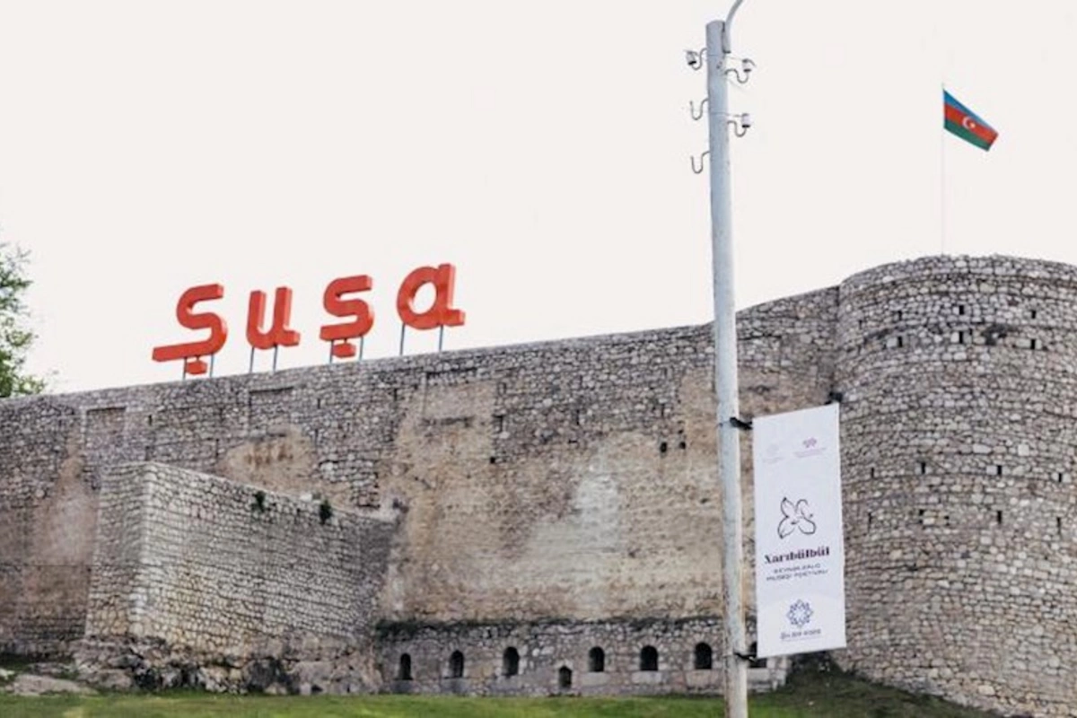 “Xarıbülbül” festivalı başladı — FOTOLAR