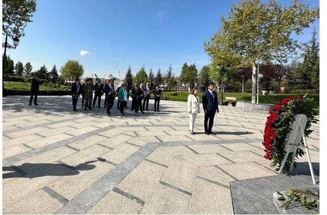 Azərbaycan vətəndaş cəmiyyəti nümayəndələri Türkiyədə səfərdədir — FOTO