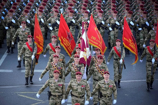 Moskvadakı paraddan — GÖRÜNTÜLƏR