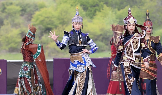 Cıdır düzündə “Xarıbülbül” festivalının açılış konserti olub — FOTOLAR