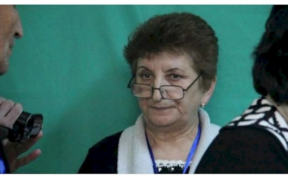 Əfruzə müəllimə vəfat etdi