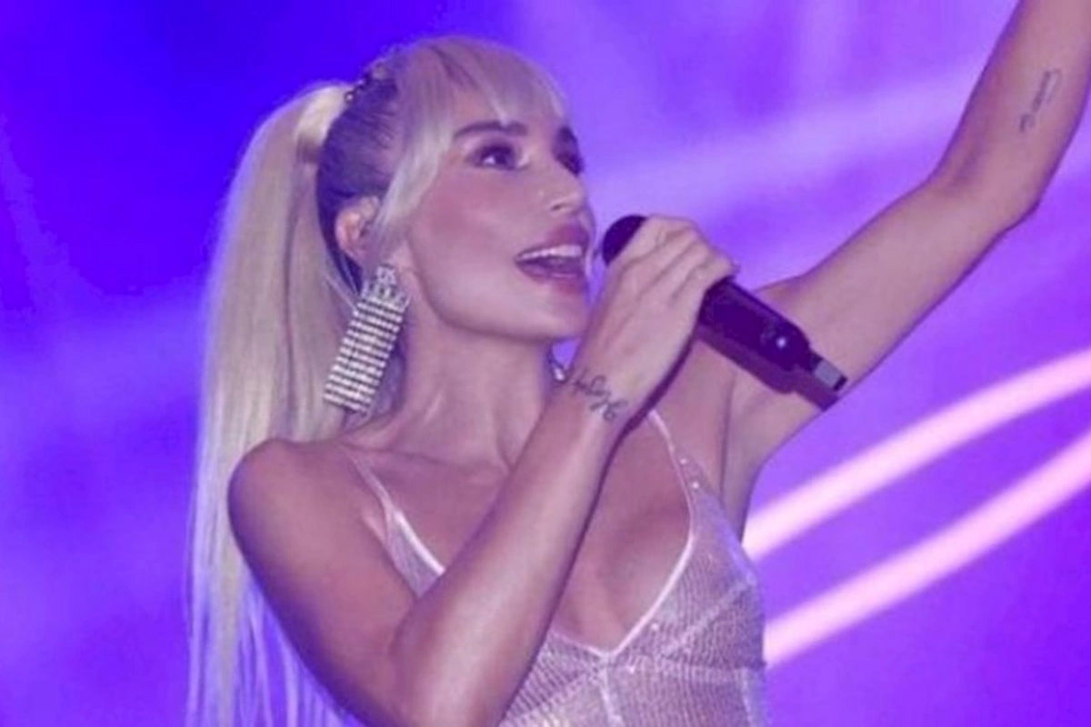 Gülşenin bu geyimi gündəm oldu — FOTO
