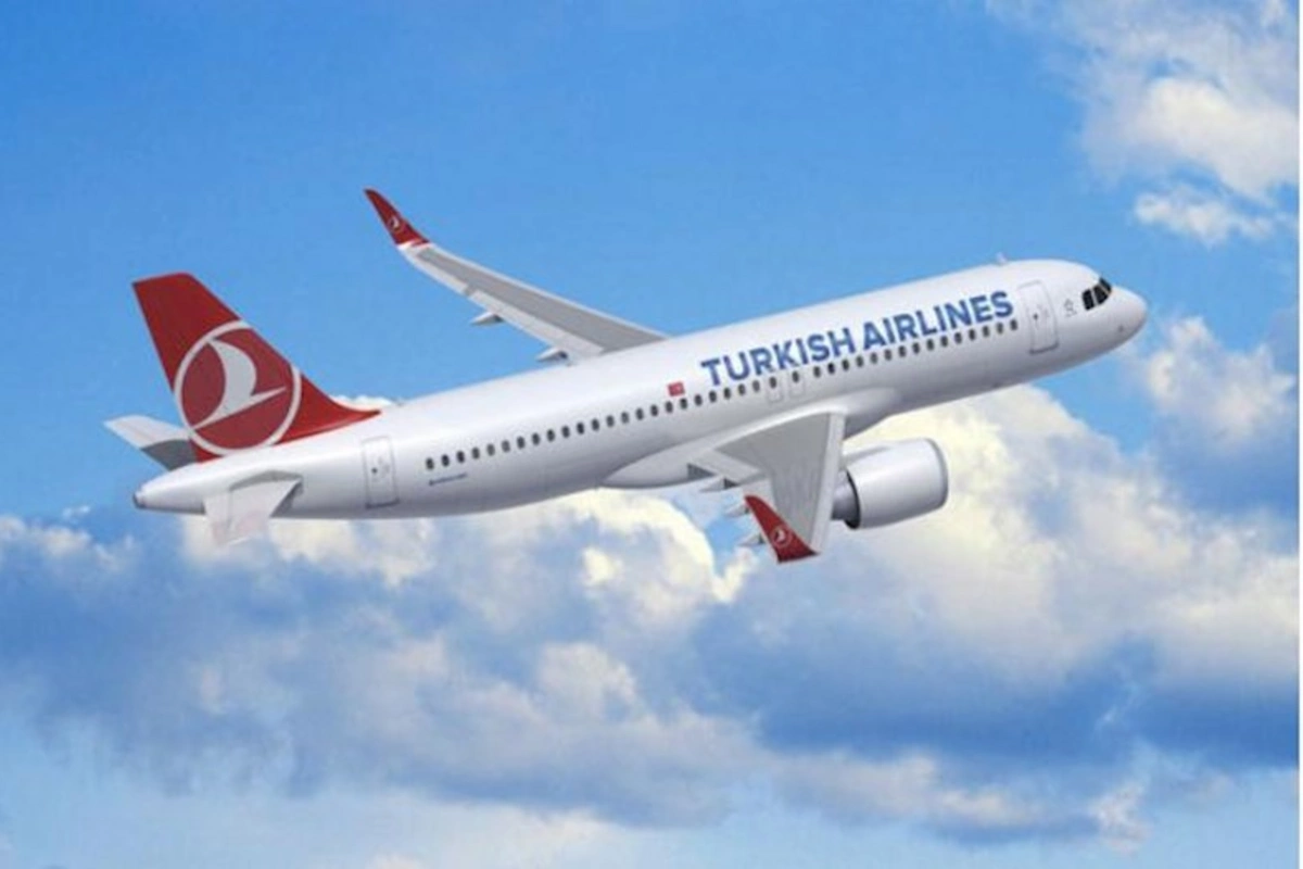 Türk Hava Yolları təyyarəsində 11 yaşlı uşaq öldü