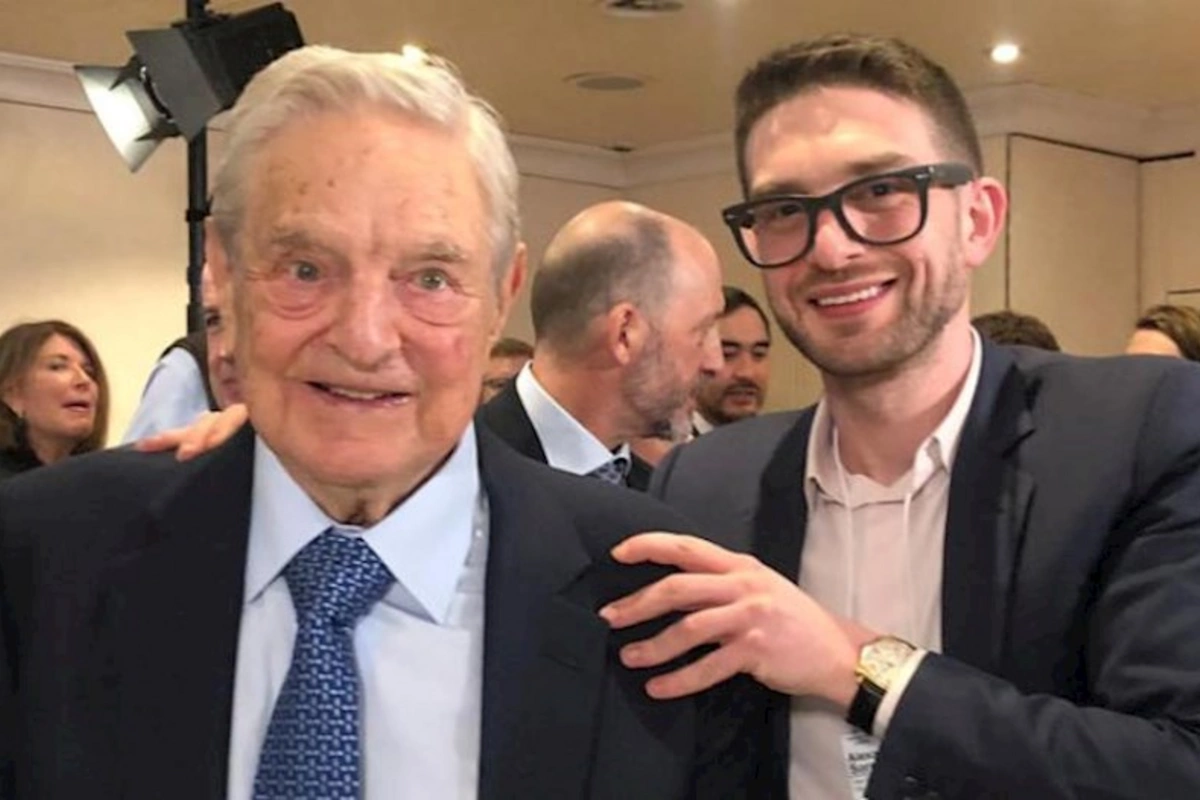 Soros 25 milyard dollarlıq investisiya biznesini 37 yaşlı oğluna verir