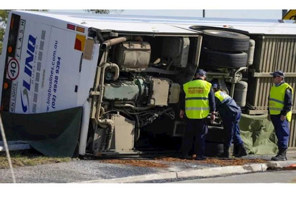 Avtobus aşdı: 10 ölü, 25 yaralı