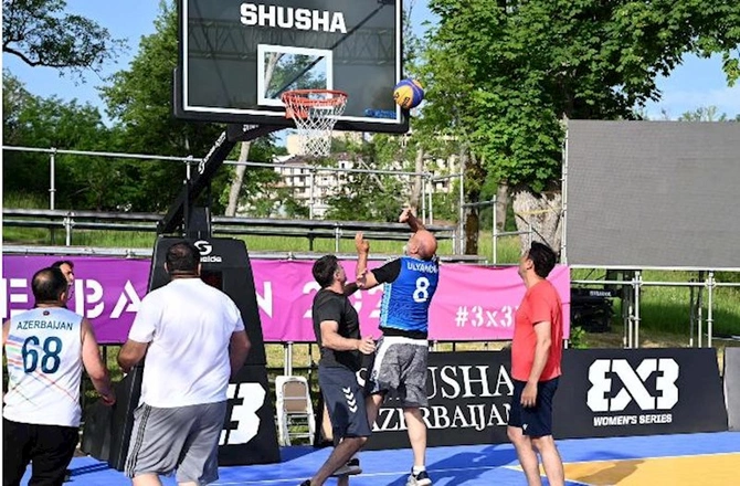 Nazirlər Şuşada basketbol oynadı — FOTOLAR Nazirlər Şuşada basketbol oynadı — FOTOLAR