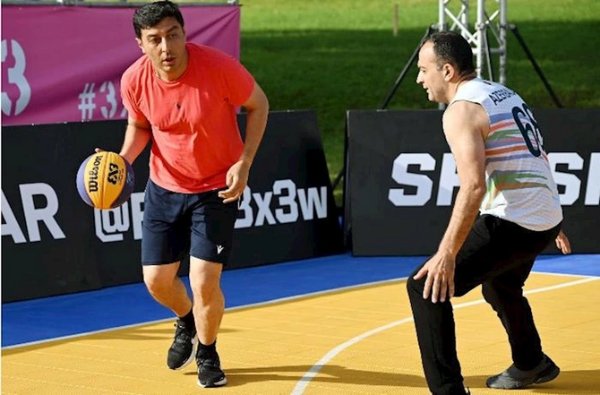 Nazirlər Şuşada basketbol oynadı — FOTOLAR Nazirlər Şuşada basketbol oynadı — FOTOLAR