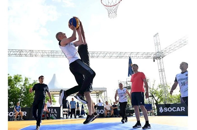 Nazirlər Şuşada basketbol oynadı — FOTOLAR Nazirlər Şuşada basketbol oynadı — FOTOLAR