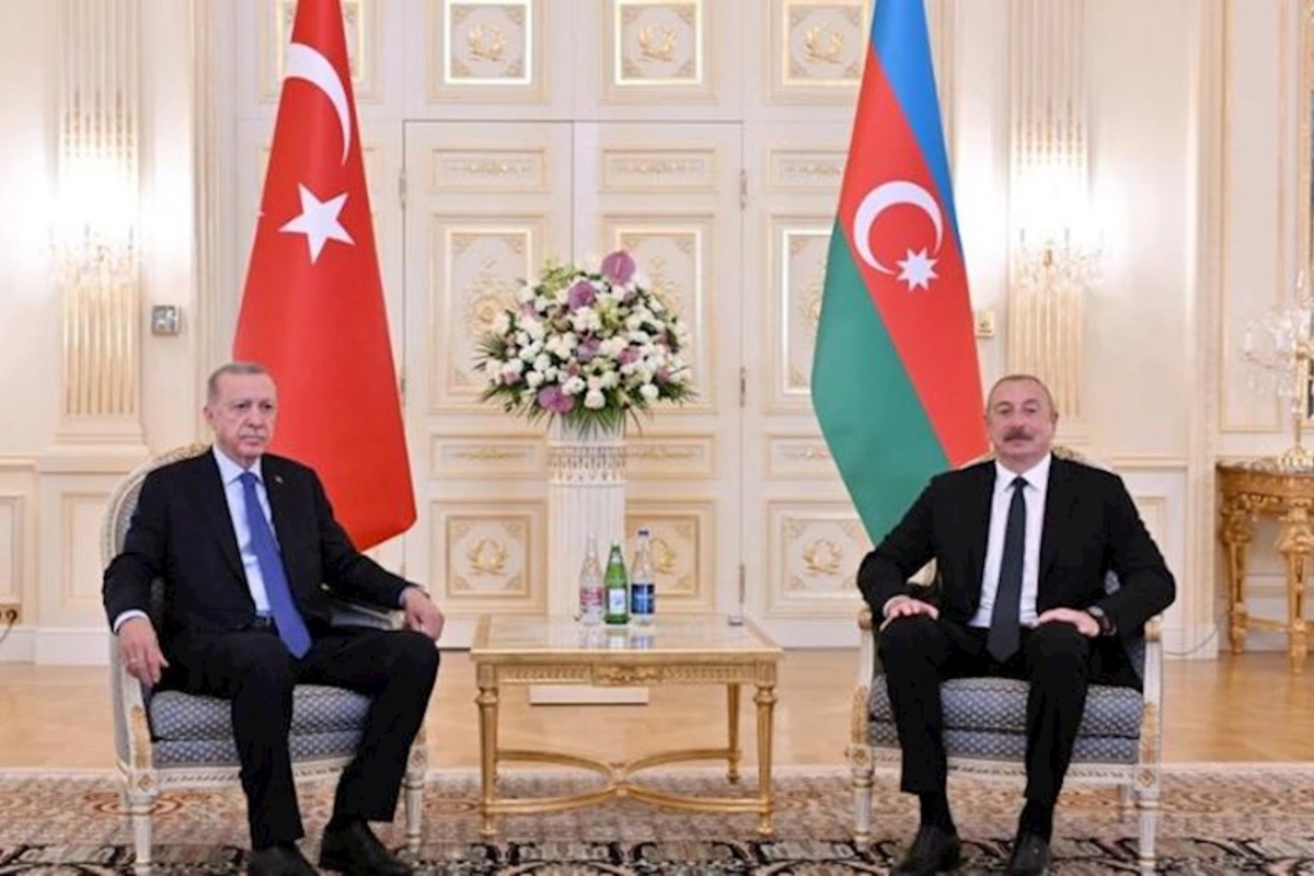 Prezidentlərin təkbətək görüşü keçirilib — YENİLƏNİB