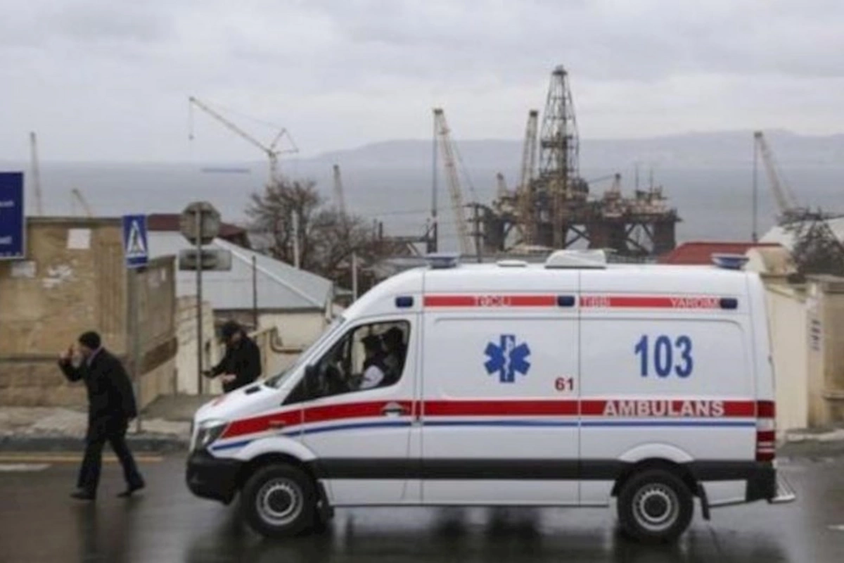 Çağırışa gedən təcili yardım 22 yaşlı gənci vurdu