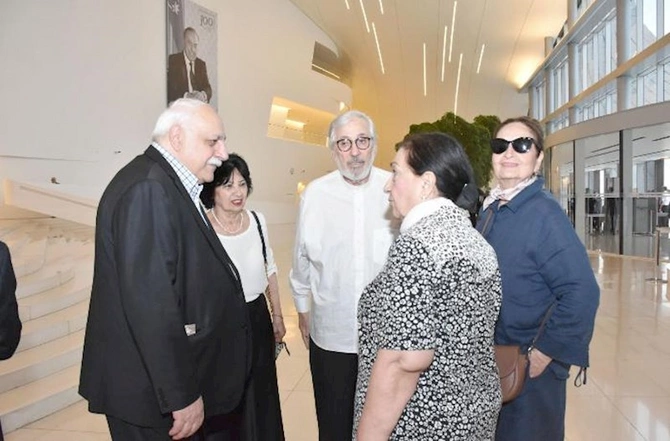 Ulu Öndərə həsr olunan instalyasiya, fotoalbom və film təqdim edildi — FOTOLAR