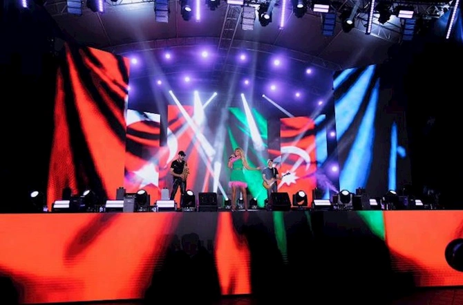 Abşeronda Milli Qurtuluş Günü münasibətilə konsert keçirildi — FOTOLAR