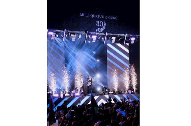 Abşeronda Milli Qurtuluş Günü münasibətilə konsert keçirildi — FOTOLAR