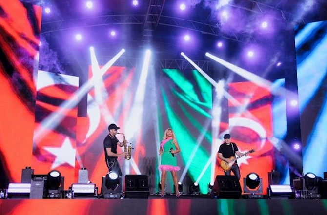 Abşeronda Milli Qurtuluş Günü münasibətilə konsert keçirildi — FOTOLAR