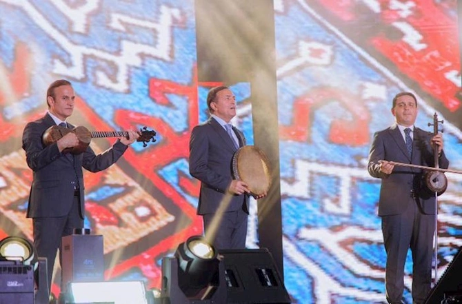 Abşeronda Milli Qurtuluş Günü münasibətilə konsert keçirildi — FOTOLAR
