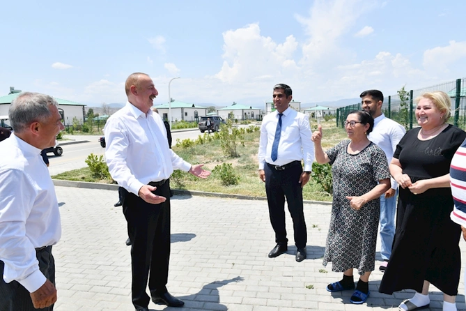 Prezidentin Ağalıya səfərindən maraqlı FOTOLAR Prezidentin Ağalıya səfərindən maraqlı FOTOLAR