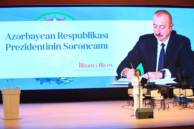 Dünyadakı Azərbaycanlı Təbiblərin Simpoziumu öz işinə başlayıb — FOTOLAR Dünyadakı Azərbaycanlı Təbiblərin Simpoziumu öz işinə başlayıb — FOTOLAR