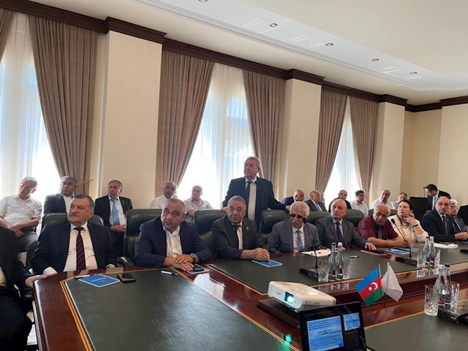 Qərbi Azərbaycan İcması Müşahidə Şurasının geniş tərkibdə iclası keçirilib Qərbi Azərbaycan İcması Müşahidə Şurasının geniş tərkibdə iclası keçirilib
