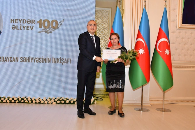 “Heydər Əliyev və müasir Azərbaycan səhiyyəsi” adlı tədbir keçirildi — FOTOLAR