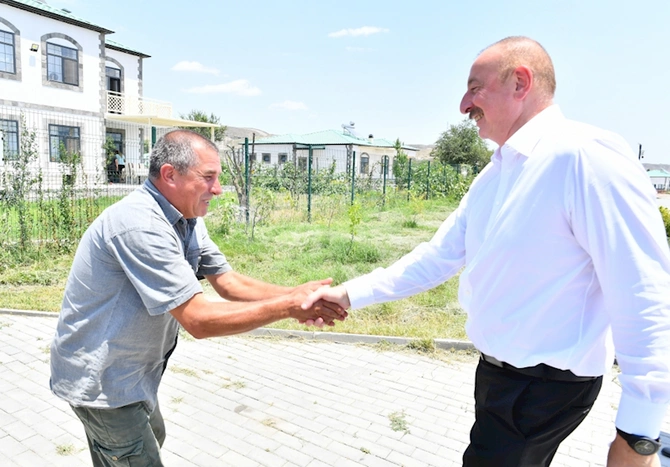 Prezidentin Ağalıya səfərindən maraqlı FOTOLAR Prezidentin Ağalıya səfərindən maraqlı FOTOLAR