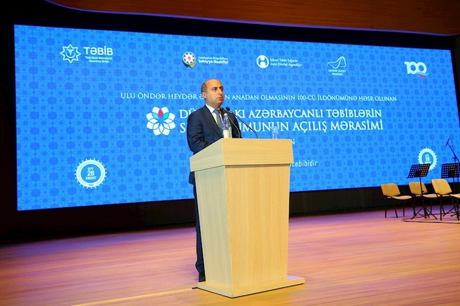 Dünyadakı Azərbaycanlı Təbiblərin Simpoziumu öz işinə başlayıb — FOTOLAR Dünyadakı Azərbaycanlı Təbiblərin Simpoziumu öz işinə başlayıb — FOTOLAR
