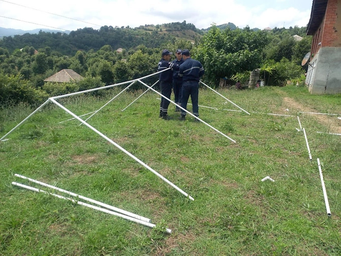 FHN evi yararsız vəziyyətə düşən Lənkəran sakininə kömək edib — FOTO