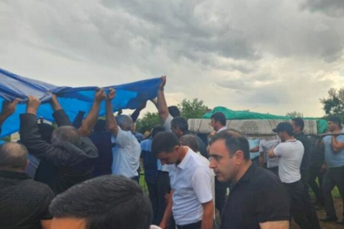 Vəfat edən jurnalist Zülfüqar Hüseynzadə dəfn edildi — FOTOLAR