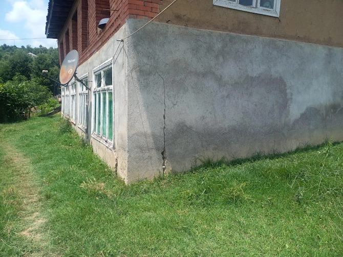 FHN evi yararsız vəziyyətə düşən Lənkəran sakininə kömək edib — FOTO