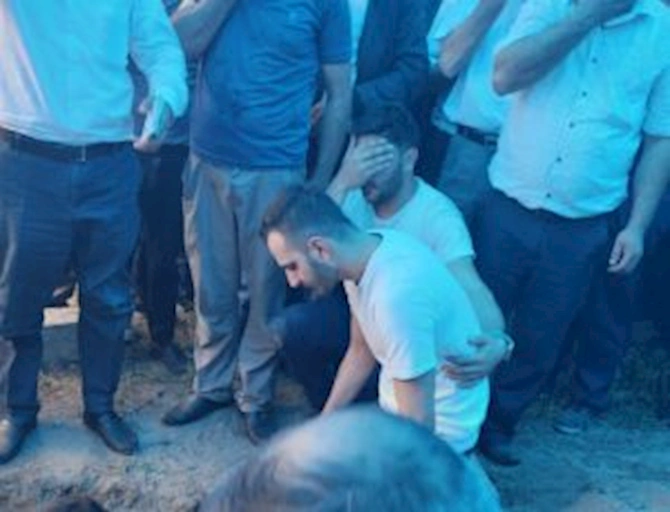 Vəfat edən jurnalist Zülfüqar Hüseynzadə dəfn edildi — FOTOLAR Vəfat edən jurnalist Zülfüqar Hüseynzadə dəfn edildi — FOTOLAR