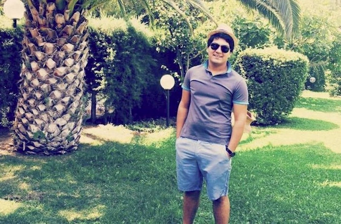 Deputatın oğlu atasının intim görüntüləri ilə şantaj edildi — FOTO