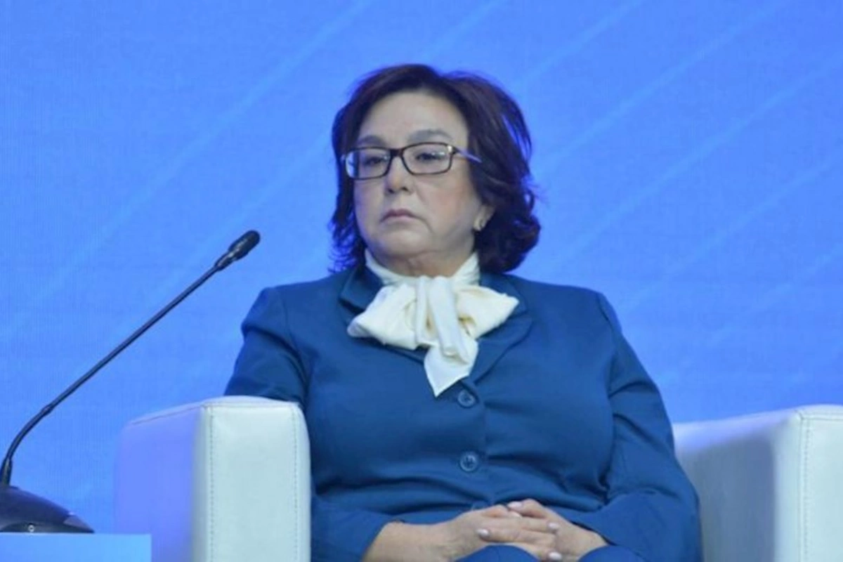 Məleykə Abbaszadə hansı məşhurun gəlini olub?