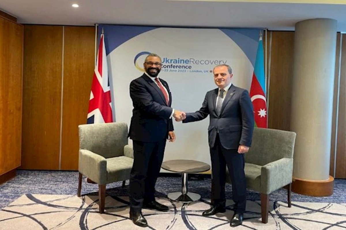 Ceyhun Bayramov Britaniyanın XİN başçısı ilə görüşdü — FOTO