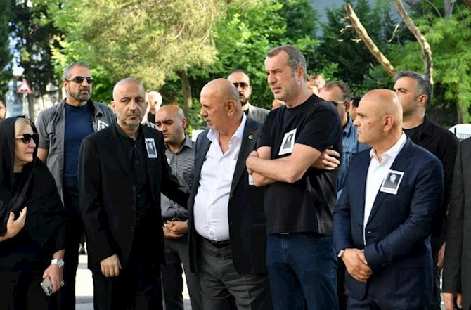 Mübariz Mənsimov atası ilə vidalaşdı — FOTOLAR