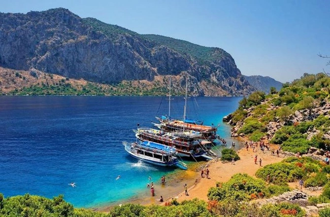 Türkiyənin ən məşhur turizm kurortlarından biri — Marmaris
