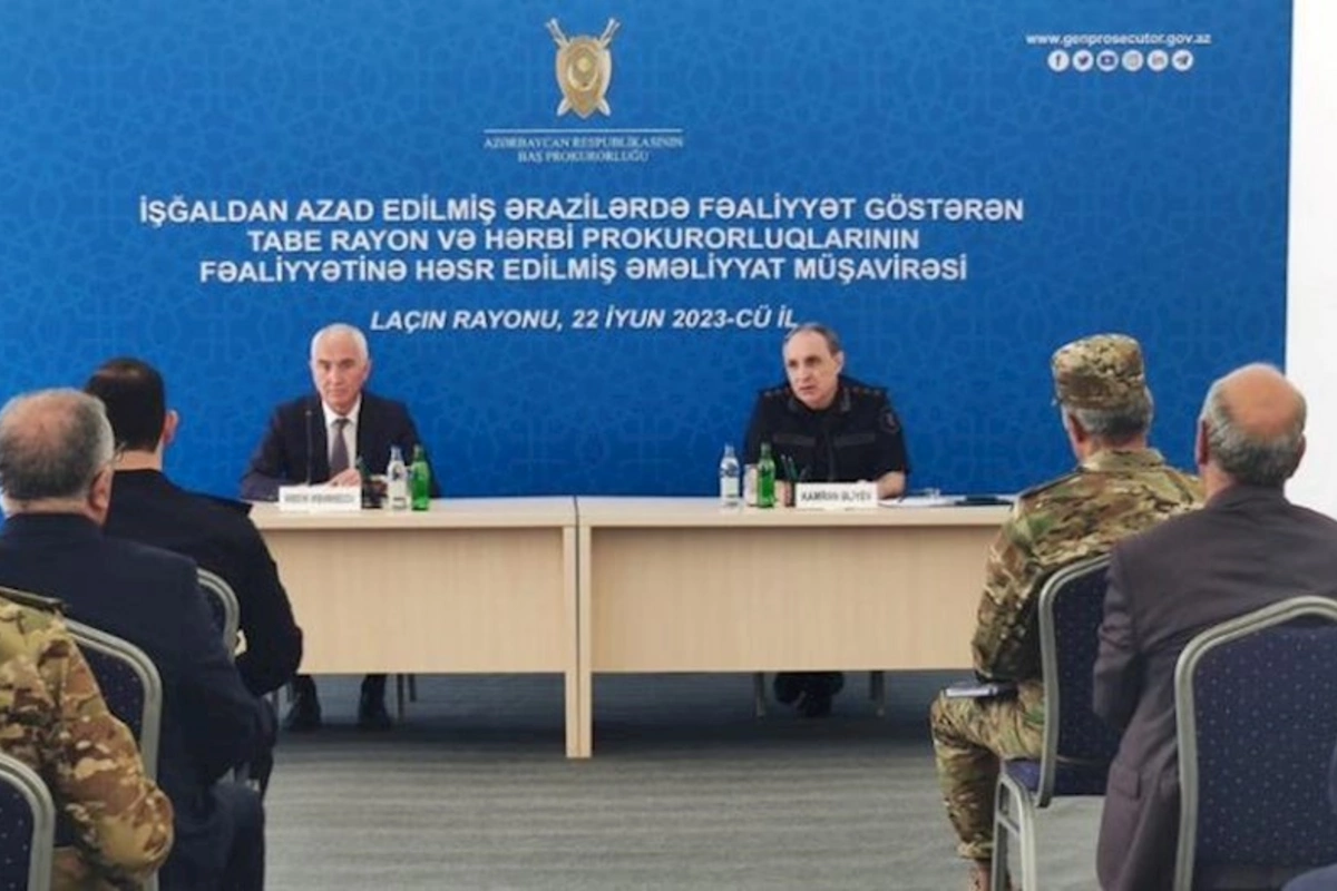 Kamran Əliyev Laçında əməliyyat müşavirəsi keçirib — FOTOLAR