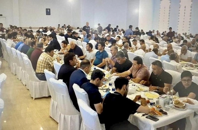Allahşükür Paşazadə Mübariz Mənsimovun atasının yas mərasimində — FOTO Allahşükür Paşazadə Mübariz Mənsimovun atasının yas mərasimində — FOTO