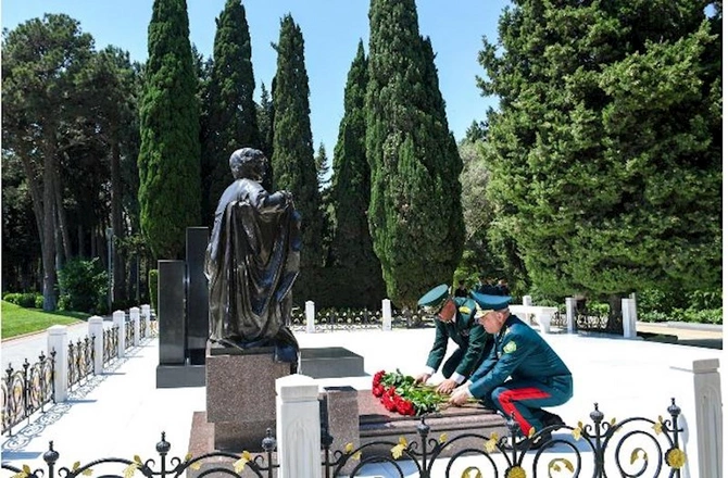 Latviya Dövlət Sərhəd Mühafizəsinin rəisi Azərbaycanda səfərdədir — FOTOLAR Latviya Dövlət Sərhəd Mühafizəsinin rəisi Azərbaycanda səfərdədir — FOTOLAR